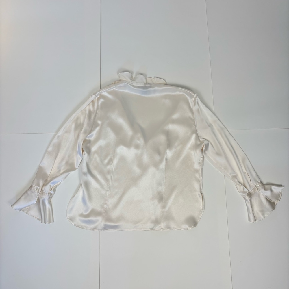 Cream Silk Ruffle Ellen Tracy Blouse - Picture 6 of 11